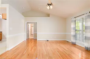 117 Forest Dr, Thomasville, NC 27360 - Photo 7