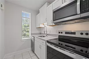 1700 N Elm St, Greensboro, NC 27408 - Photo 9