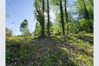 2121 Westminister Lane, Winston-Salem, NC 27106 - Photo 3