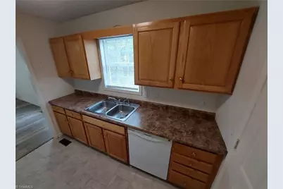 1602 Humble Street, Asheboro, NC 27203 - Photo 3