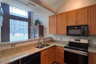 220 Market St, Greensboro, NC 27401 - Photo 11