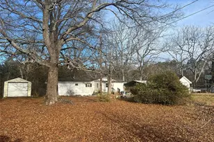 426 W King St, King, NC 27021 - Photo 1