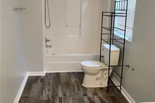 713 E Lexington Rd, Mocksville, NC 27028 - Photo 5