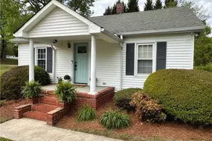 313 W Monroe St, Mayodan, NC 27027 - Photo 1