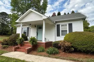 313 W Monroe St, Mayodan, NC 27027 - Photo 5