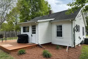 313 W Monroe St, Mayodan, NC 27027 - Photo 7