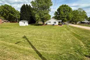 313 W Monroe St, Mayodan, NC 27027 - Photo 23