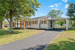 212 Main Street E, Cleveland, NC 27013 - Photo 3