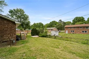 4 Carpenter Ct, Greensboro, NC 27403 - Photo 31