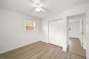 4 Carpenter Ct, Greensboro, NC 27403 - Photo 15