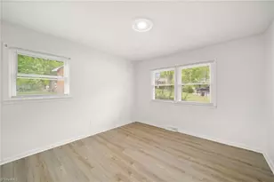 4 Carpenter Ct, Greensboro, NC 27403 - Photo 21