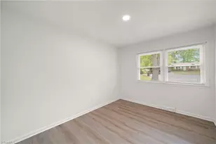 4 Carpenter Ct, Greensboro, NC 27403 - Photo 25