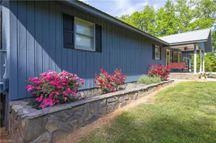 7362 Volunteer Rescue Rd, Denton, NC 27239 - Photo 11