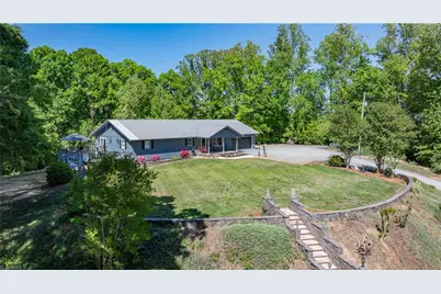 7362 Volunteer Rescue Road, Denton, NC 27239 - Photo 3