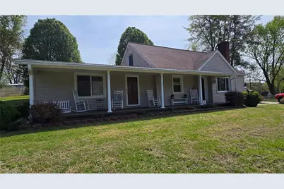 141 New Street, Mount Airy, NC 27030 - Photo 1