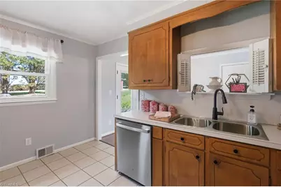 472 Brown Berry Road, North Wilkesboro, NC 28659 - Photo 15