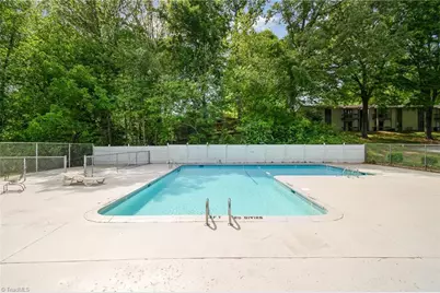 2240 Sunderland Road, Winston-Salem, NC 27103 - Photo 19