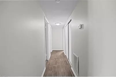 2240 Sunderland Road, Winston-Salem, NC 27103 - Photo 9