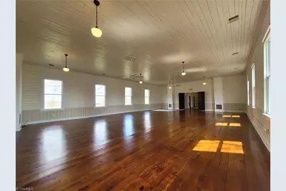 106 N Key Street, Pilot Mountain, NC 27041 - Photo 11