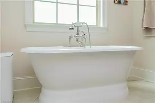 323 Oak Leaf Dr, Lexington, NC 27295 - Photo 29