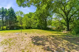 1015 Tabor St, High Point, NC 27262 - Photo 19