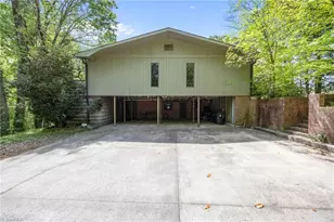 129 Forest Park Dr, Thomasville, NC 27360 - Photo 41