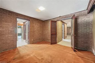 129 Forest Park Dr, Thomasville, NC 27360 - Photo 23