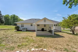 1723 Power Line Rd, Elon, NC 27244 - Photo 9