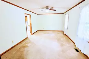 552 Woodland Dr, Graham, NC 27253 - Photo 13
