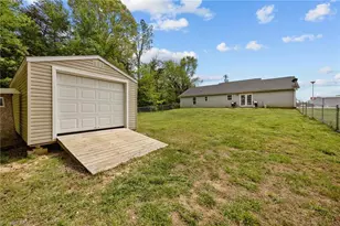 880 Garner St, Mocksville, NC 27028 - Photo 25