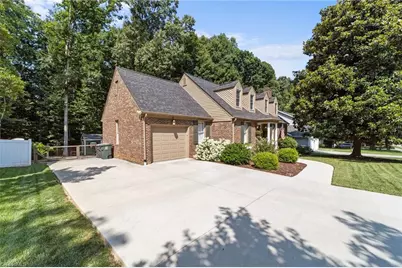 2425 Quaker Landing Road, Greensboro, NC 27455 - Photo 37