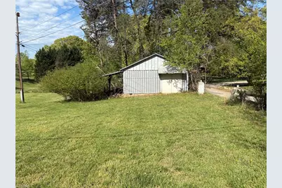 1018 Person Street, Eden, NC 27288 - Photo 5