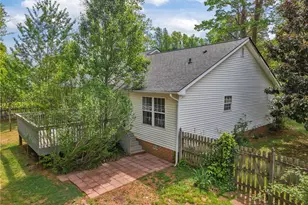 3987 Cherry Tree Dr, Greensboro, NC 27405 - Photo 33