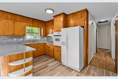 2101 Carpenter Street, Greensboro, NC 27403 - Photo 7