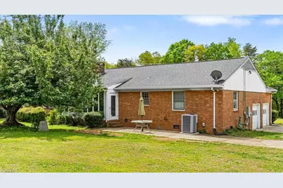 508 Stage Coach Court, Greensboro, NC 27409 - Photo 33