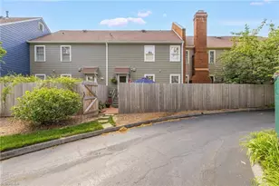 101 N Park Dr, Greensboro, NC 27401 - Photo 33