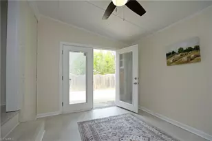 321 Clapp St, Graham, NC 27253 - Photo 17