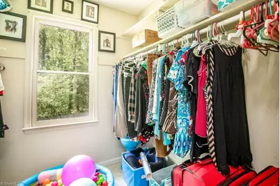 914 Edinburgh Drive, Jamestown, NC 27282 - Photo 13