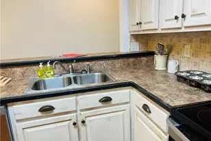 165 Virginia St, Mount Airy, NC 27030 - Photo 5