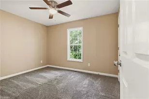 24 Stoney Point Ct, Thomasville, NC 27360 - Photo 9