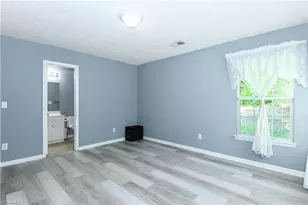 4704 Sedgelane Dr, Greensboro, NC 27407 - Photo 17
