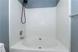 4704 Sedgelane Dr, Greensboro, NC 27407 - Photo 19