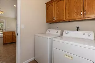 164 Mahogany Ct, Wilkesboro, NC 28697 - Photo 25