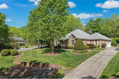 153 Oak Ridge Drive, Eden, NC 27288 - Photo 9