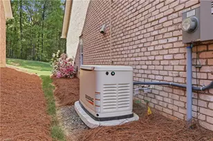 901 Kinloch Dr, Winston-Salem, NC 27107 - Photo 31