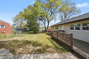 2526 Hyde St, Burlington, NC 27217 - Photo 15
