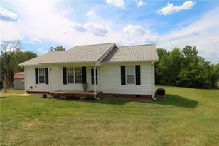 285 Raven Cir, Lexington, NC 27292 - Photo 3