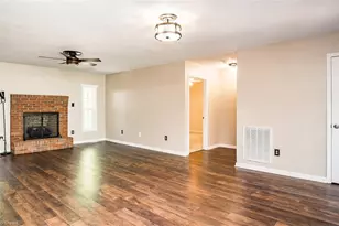 801 Baker Ct, Haw River, NC 27258 - Photo 5