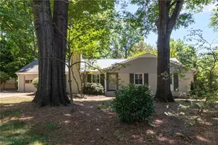504 Audubon Dr, Greensboro, NC 27410 - Photo 3