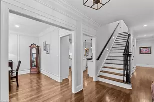 8 Blakeney Pl, Greensboro, NC 27408 - Photo 5